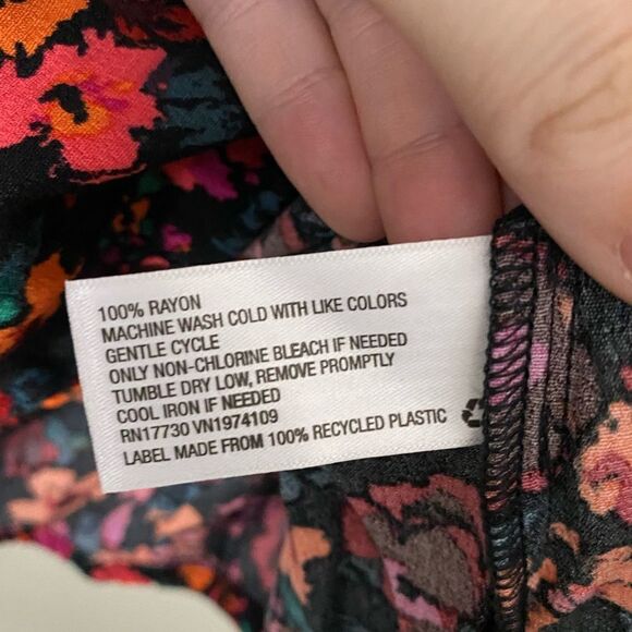 Wild Fable Floral Top - Picture 8 of 9